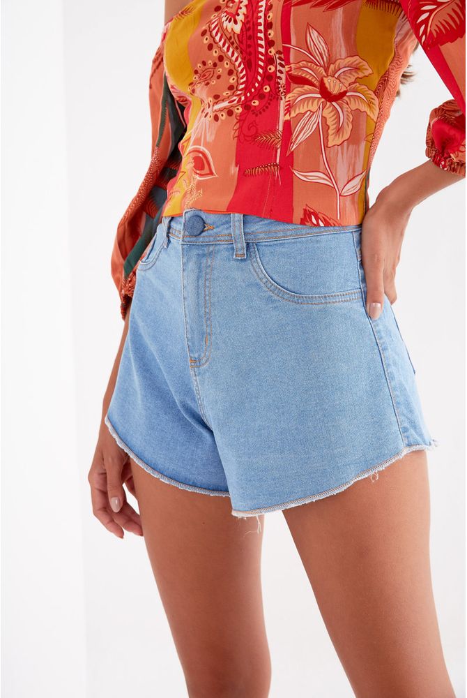 short godê jeans claro